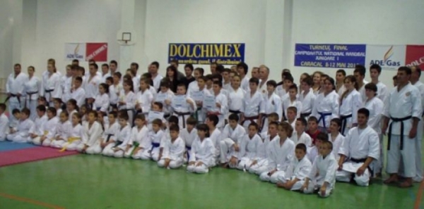 Elevii liceului nostru au participat la Seminarul de karate-do
